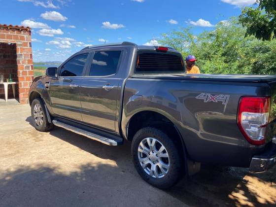 FORD RANGER 3.2 XLT 4X4 CD 20V DIESEL 4P AUTOMÁTICO