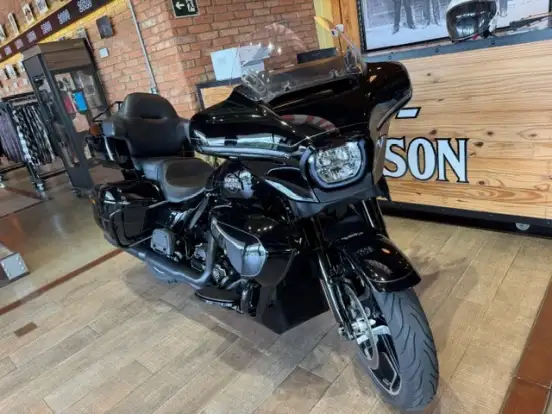 HARLEY-DAVIDSON-STREET GLIDE ULTRA-2025