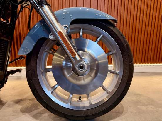 HARLEY-DAVIDSON-SOFTAIL FAT BOY 114-2024