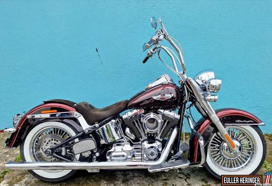 HARLEY-DAVIDSON SOFTAIL DELUXE 