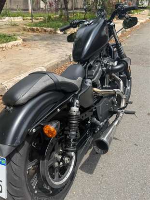 HARLEY-DAVIDSON-SPORTSTER IRON 883-2019