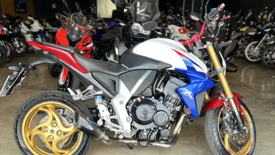 HONDA-CB 1000R-2014