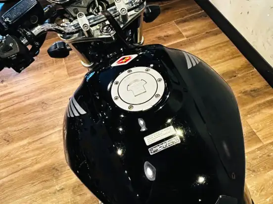 HONDA-CB 1300 F SUPER FOUR HONDA-CB 1300 F SUPER FOUR-2007