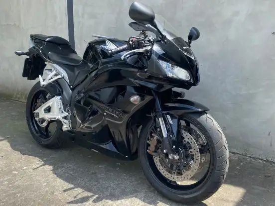 HONDA-CBR 600RR HONDA-CBR 600RR-2010