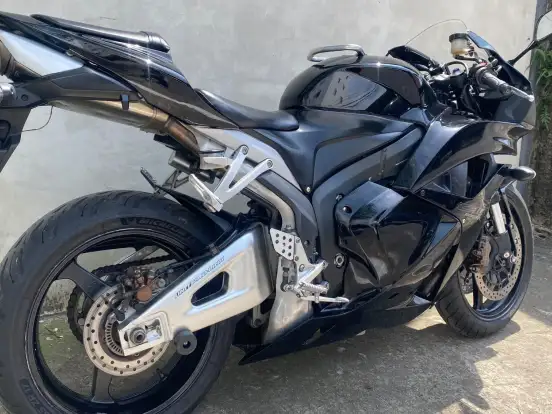 HONDA-CBR 600RR HONDA-CBR 600RR-2010