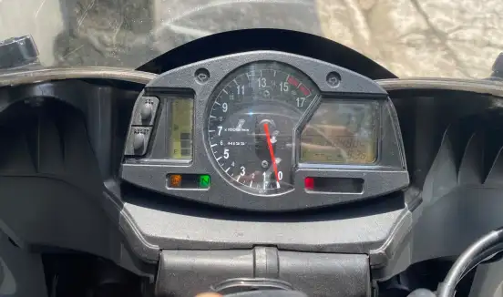 HONDA-CBR 600RR-2010