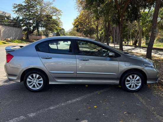 HONDA-CITY-1.5 LX 16V FLEX 4P AUTOMÁTICO HONDA-CITY-2013