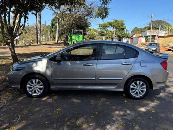 HONDA-CITY-2013