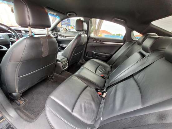 HONDA-CIVIC-2021