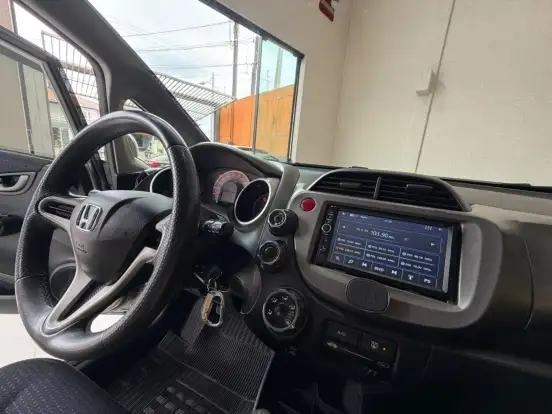 HONDA-FIT-1.4 LX 16V FLEX 4P MANUAL HONDA-FIT-2009
