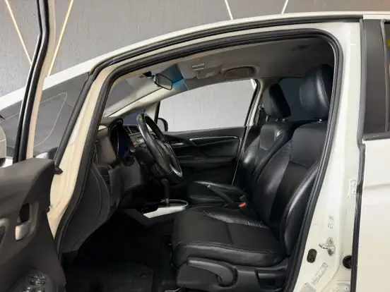 HONDA-FIT-2015