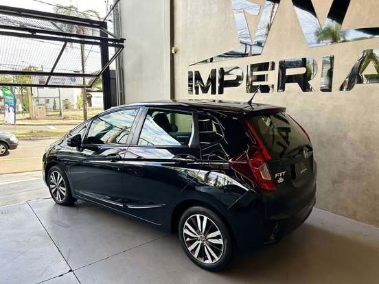 HONDA-FIT-2016