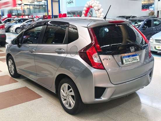 HONDA-FIT-2016