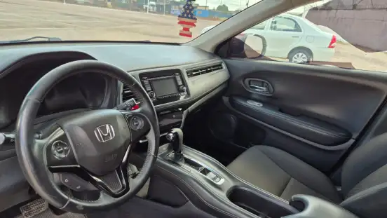 HONDA-HR-V-2016