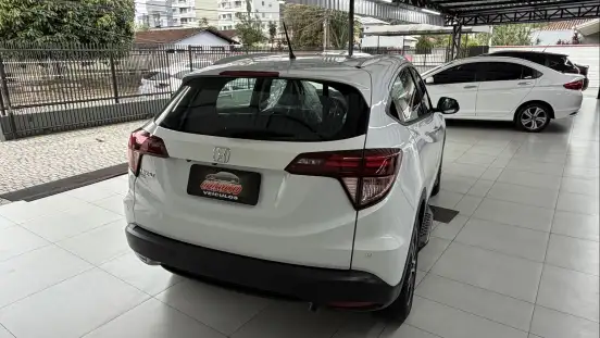 HONDA-HR-V-1.8 16V FLEX TOURING 4P AUTOMÁTICO HONDA-HR-V-2018