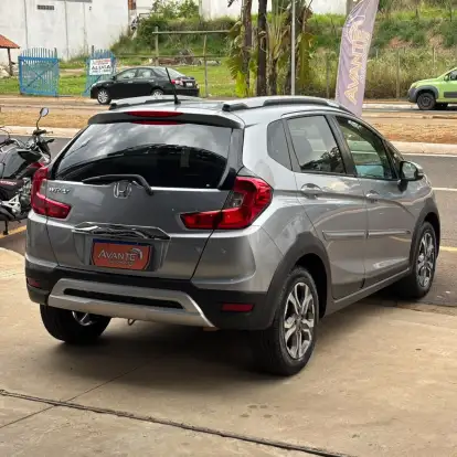 HONDA-WR-V-2019