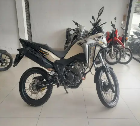 HONDA XRE 300 SAHARA ADVENTURE 