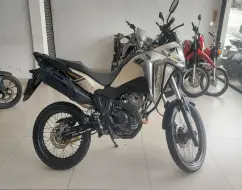 HONDA XRE 300 SAHARA ADVENTURE HONDA XRE 300 SAHARA ADVENTURE