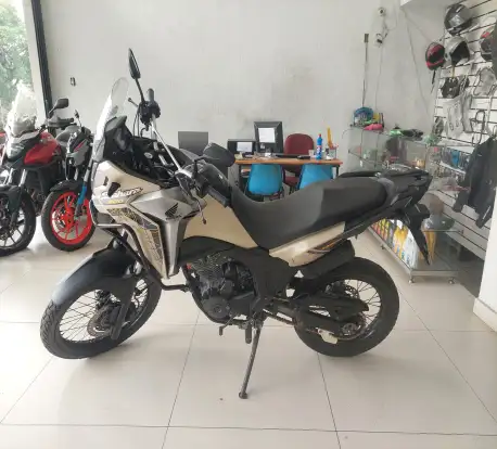 HONDA-XRE 300 SAHARA ADVENTURE-2024