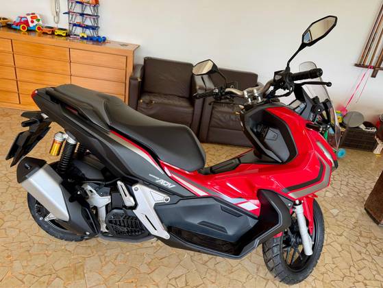 HONDA ADV 