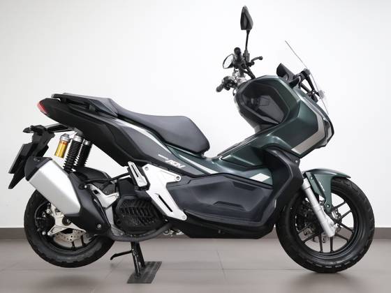 HONDA ADV 