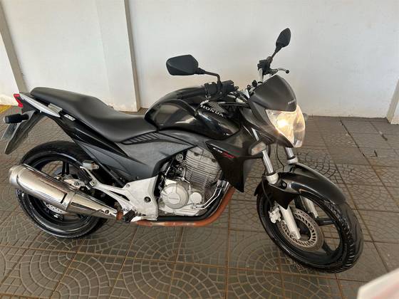 HONDA CB 300R 