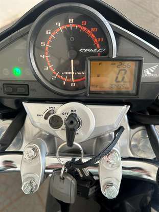 HONDA-CB 300R-2013