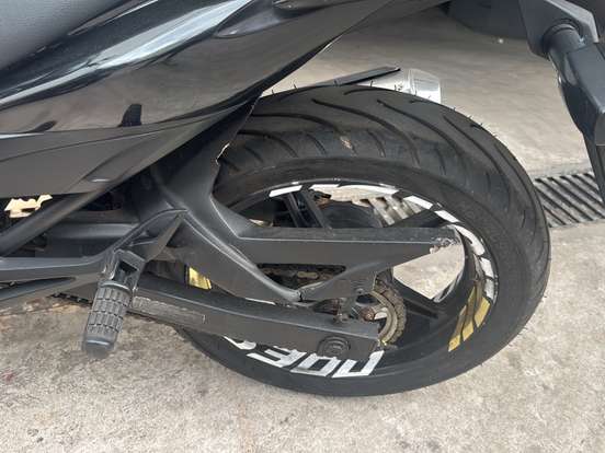HONDA-CB 300R HONDA-CB 300R-2010