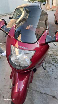 HONDA-CBR 1100XX SUPER BLACKBIRD-1998