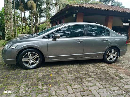 HONDA-CIVIC-2010