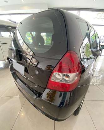 HONDA-FIT-2004
