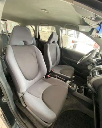 HONDA-FIT-2004