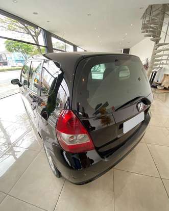 HONDA-FIT-2004