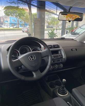 HONDA-FIT-2004