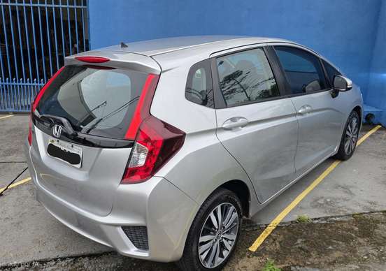 HONDA-FIT-2015