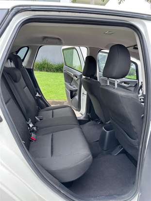 HONDA-FIT-2015