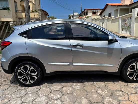 HONDA-HR-V-2016