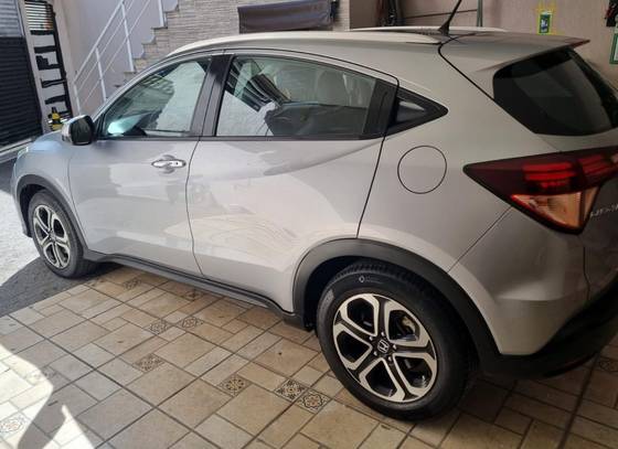 HONDA HR-V 1.8 16V FLEX TOURING 4P AUTOMÁTICO