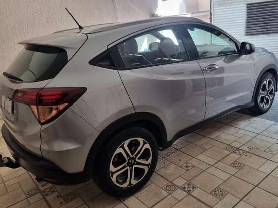 HONDA-HR-V-1.8 16V FLEX TOURING 4P AUTOMÁTICO HONDA-HR-V-2018