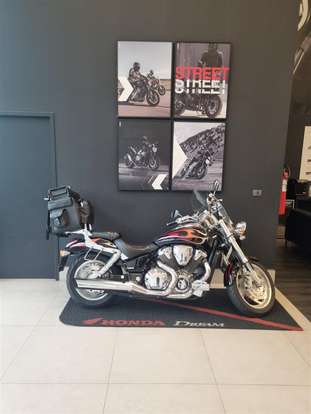 HONDA-VTX 1800C HONDA-VTX 1800C-2006