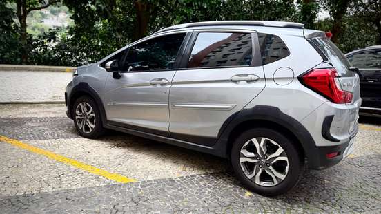 HONDA-WR-V-2019