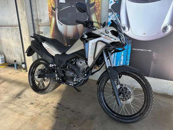 HONDA-XRE 300 SAHARA ADVENTURE-2025