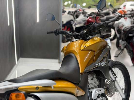 HONDA-XRE 300 HONDA-XRE 300-2010