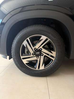HYUNDAI-CRETA-2024
