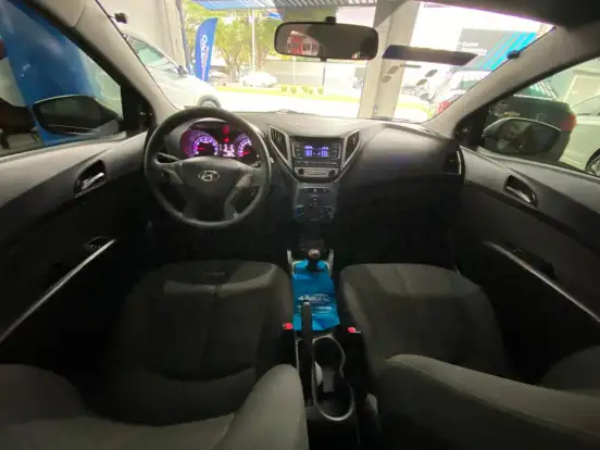 HYUNDAI-HB20-2016