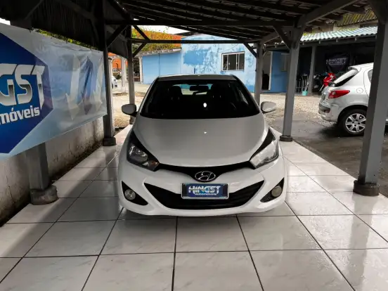 HYUNDAI-HB20-1.0 COMFORT STYLE 12V FLEX 4P MANUAL HYUNDAI-HB20-2013