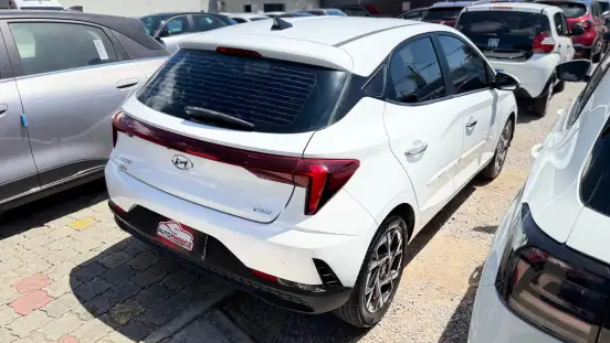 HYUNDAI-HB20-2022