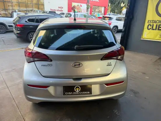 HYUNDAI-HB20-2018