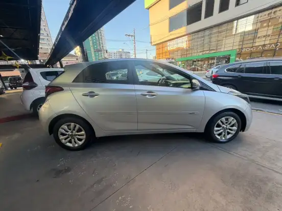 HYUNDAI-HB20-2018