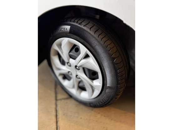 HYUNDAI-HB20-1.0 12V FLEX COMFORT PLUS MANUAL HYUNDAI-HB20-2025